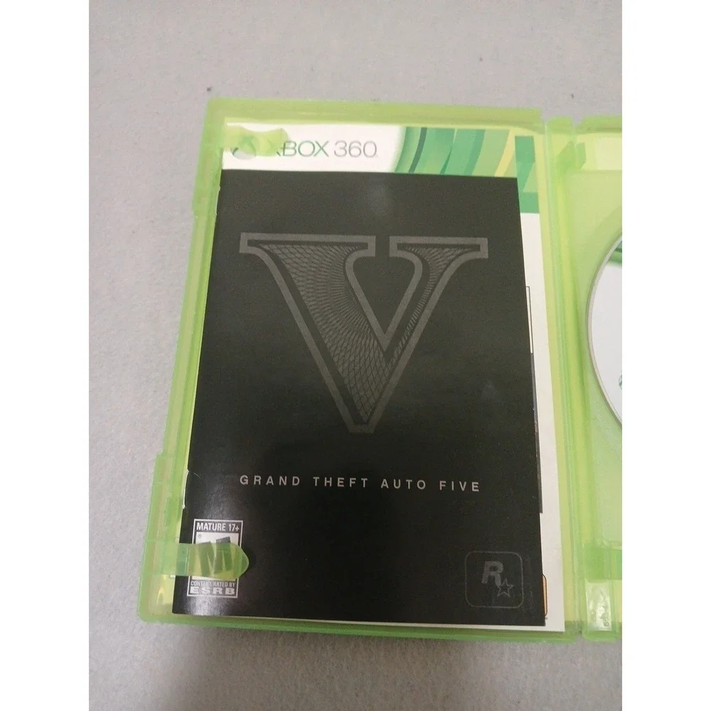 Grand Theft Auto 5 V (Xbox 360, 2013) CIB No Map Mint!!